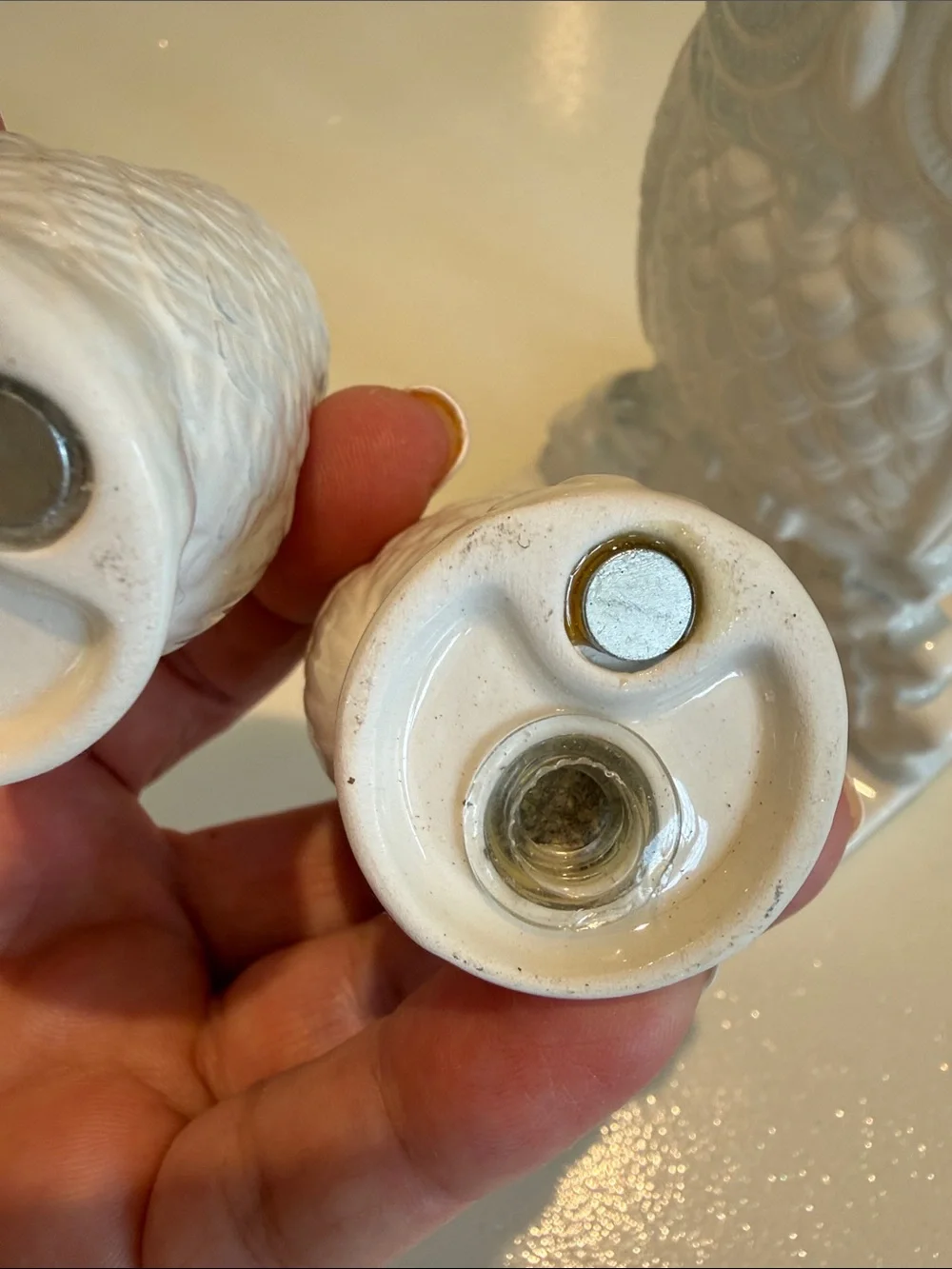 Vintage White Owl Salt and Pepper Set with Napkin Holder